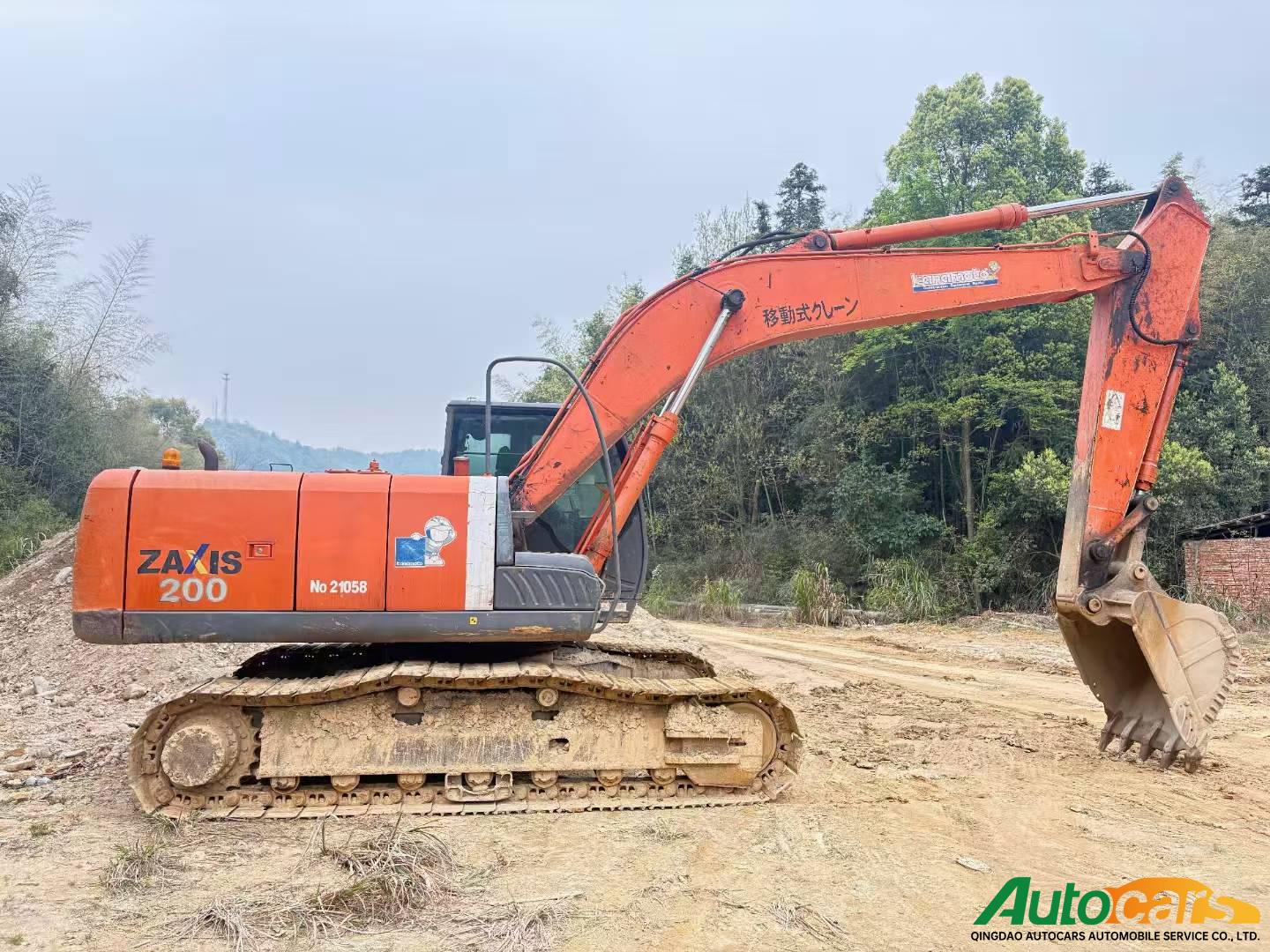 Hitachi 200