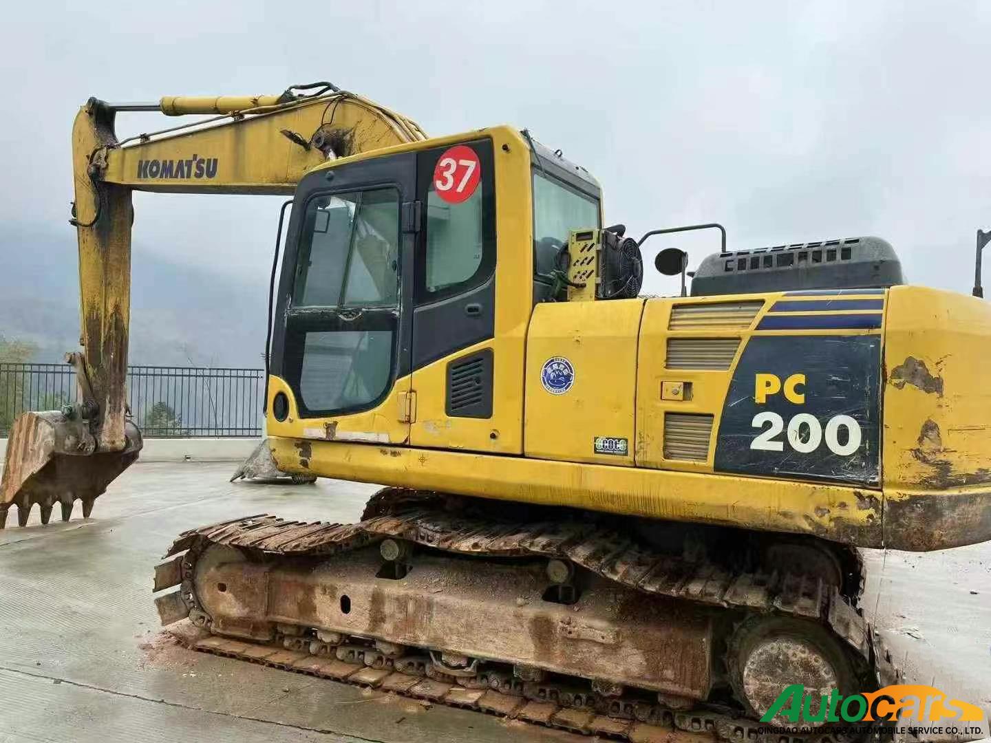Komatsu 200-8