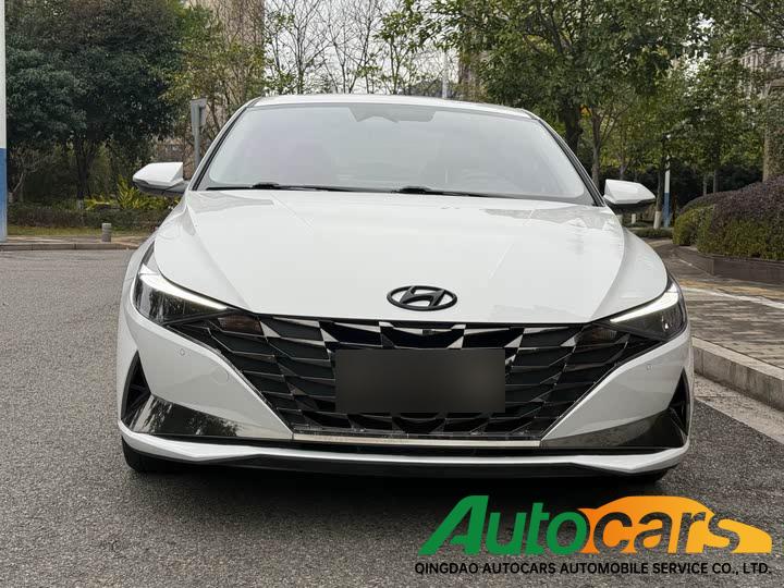 Hyundai Elantra 2022 1.5L CVT LUX Premium Edition