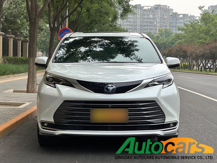 Toyota Sienna 2024 2.5L Hybrid Premium Edition