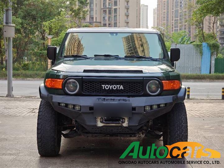 Toyota FJ Cruiser 2010 model 4.0L