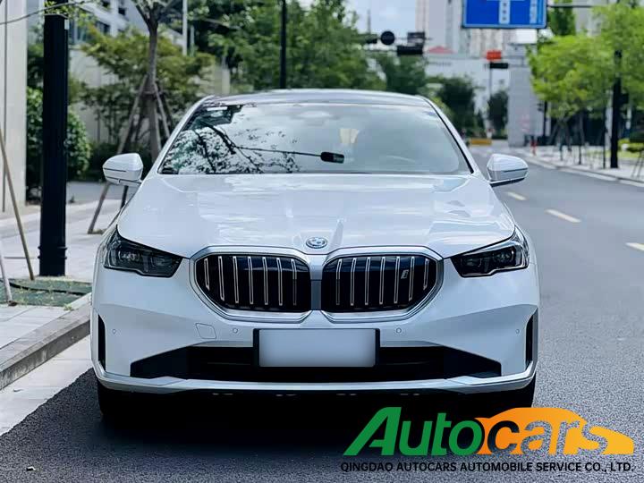BMW i5 2024 eDrive 35L Luxury Package