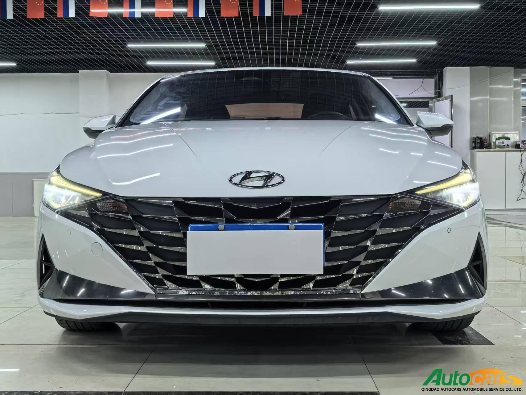 Elantra 2022 1.5L CVT LUX Premium Edition